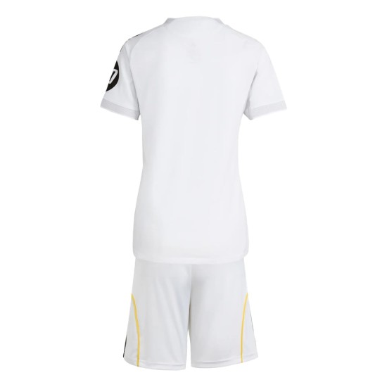 Kit local del Real Madrid 2025/26 para niño