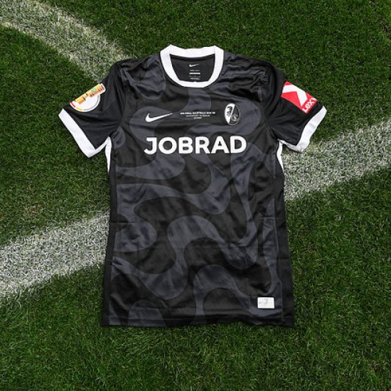 Camiseta de visitante SC Freiburg 2025/26 Copa DFB Semifinal – Hombre Camiseta de visitante SC Freiburg 2025/26 Copa DFB Semifinal – Hombre