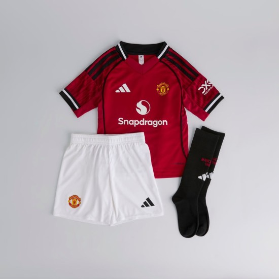 Niño Manchester United 2025/26 Conjunto Local Niño Manchester United 2025/26 Conjunto Local